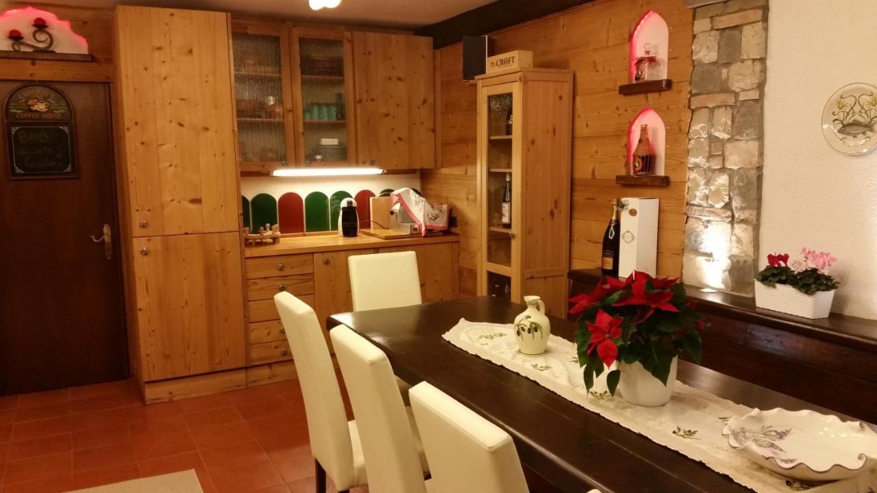 B&B Accanto Al Focolare 2 Udine Exterior photo