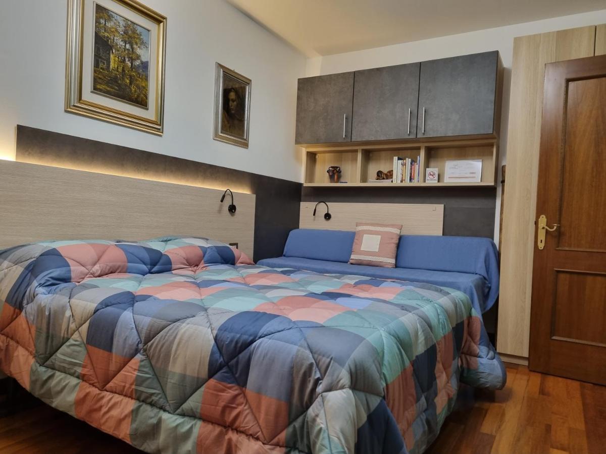B&B Accanto Al Focolare 2 Udine Exterior photo